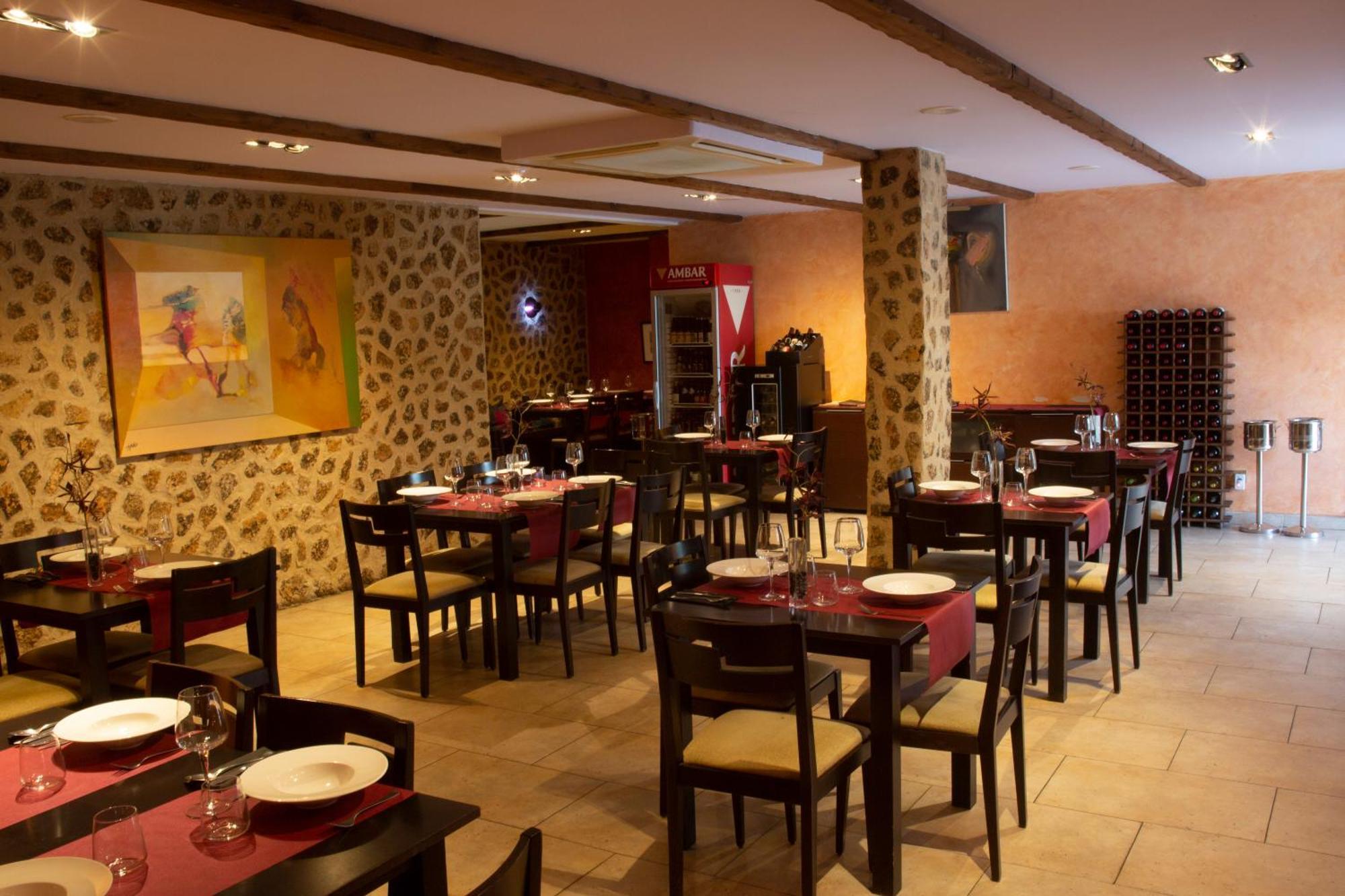 Hostal Bavieca Medinaceli Luaran gambar