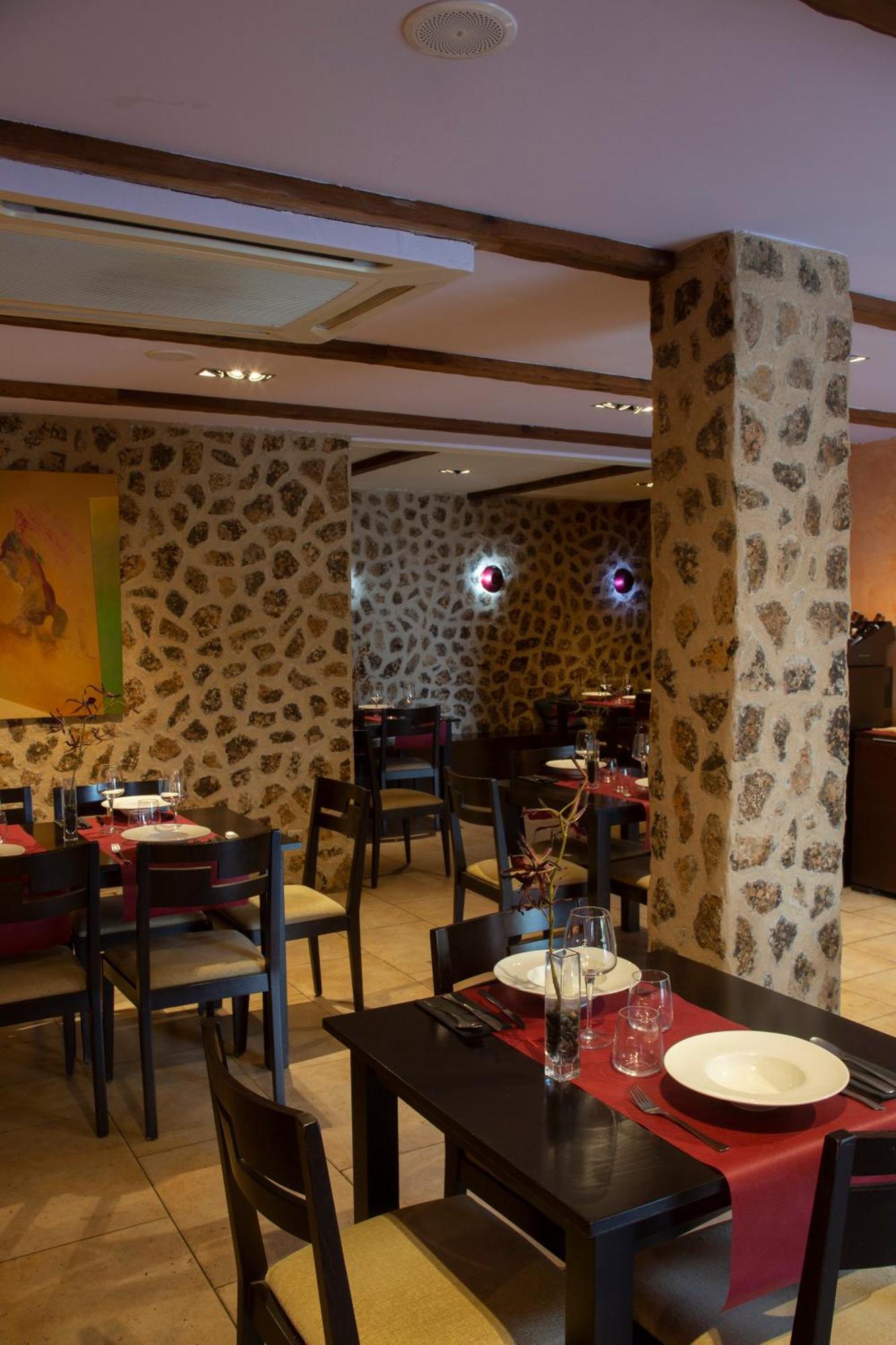Hostal Bavieca Medinaceli Luaran gambar