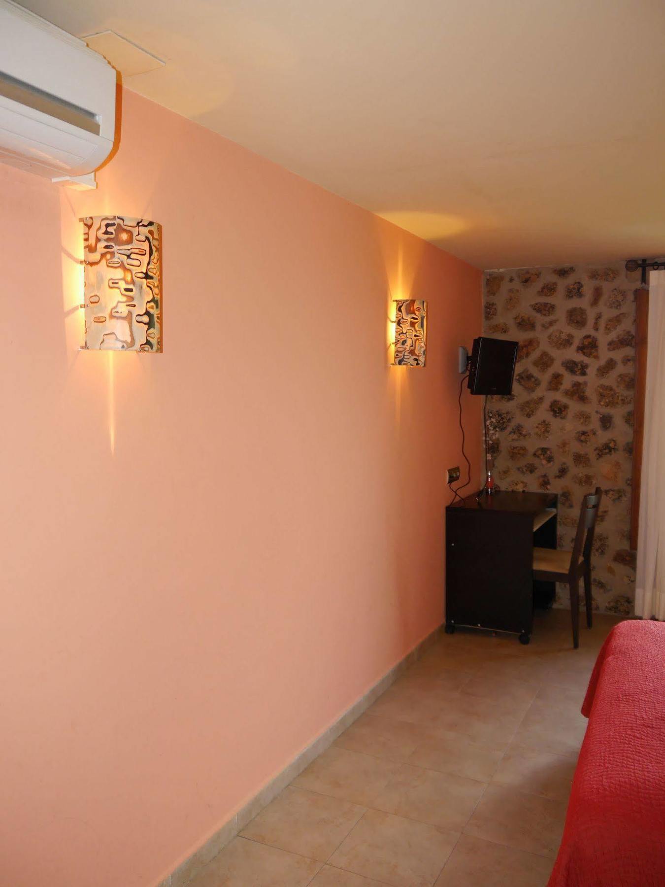 Hostal Bavieca Medinaceli Luaran gambar